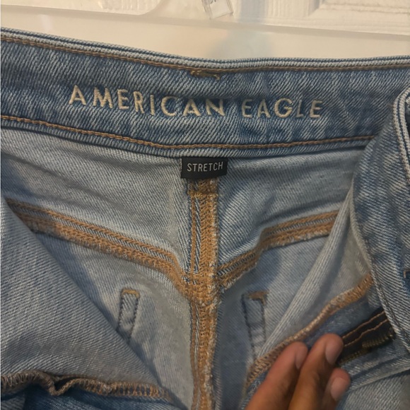 American Eagle Outfitters Light Blue Distressed Boyfriend Jeans - Picture 2 of 5